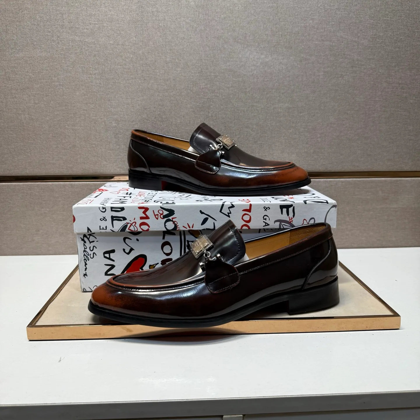 Men's men's shoes 💰pp520【DG～】Men's casual formal leather shoes 2025z cabinet sales simultaneously 🔶Size: 38-44#️⃣ 🔷3 colors🔜The upper is made of cowhide stitching ➕Cowhide lining, comfortable and breathable, sole: original comfortable, wear-resistant and non-slip outsole, ⚠️real thing📱photographed🎬real thing is better📢📢📢